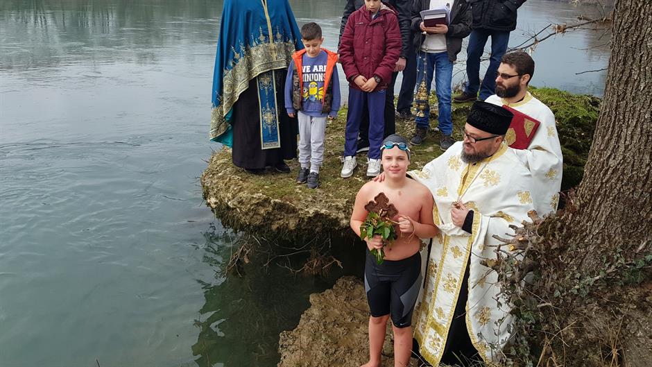 Jedanaestogodi Njak Prvi Doplivao Do Asnog Krsta U Neretvi N