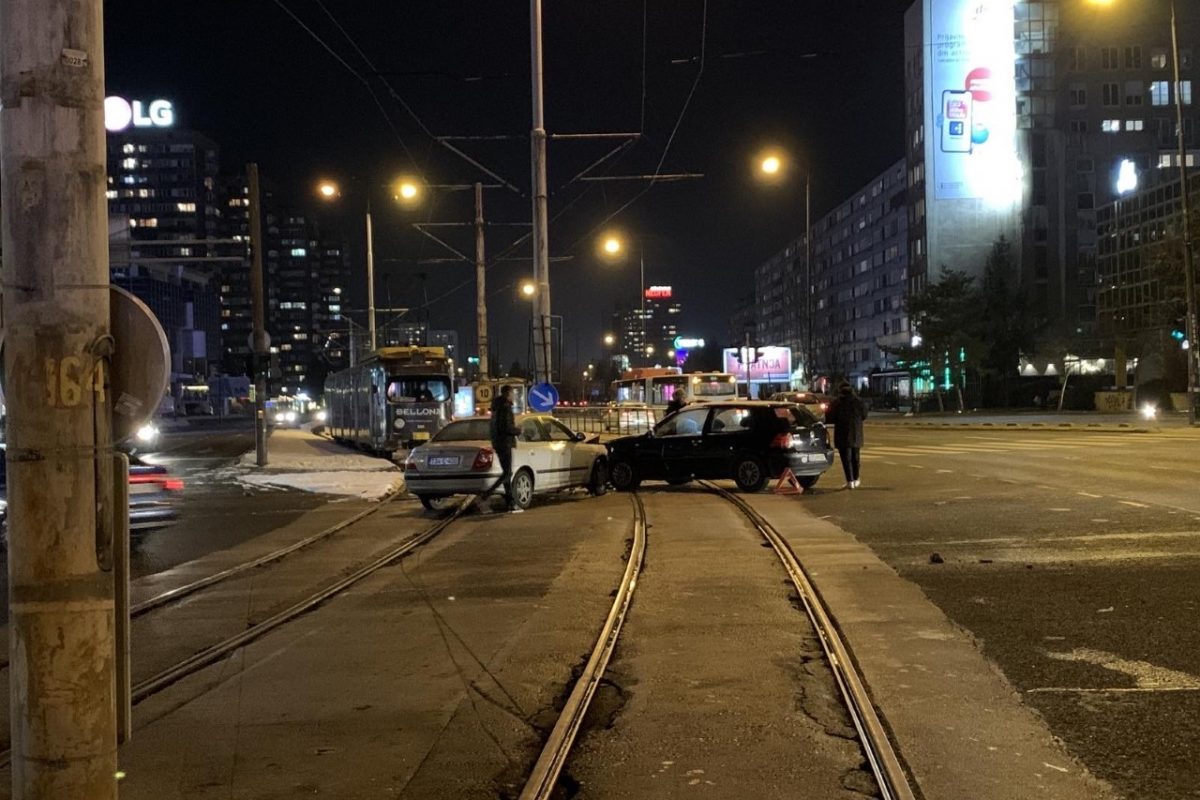 Sarajevo Sudar dva vozila na šinama travmajski saobraćaj u zastoju