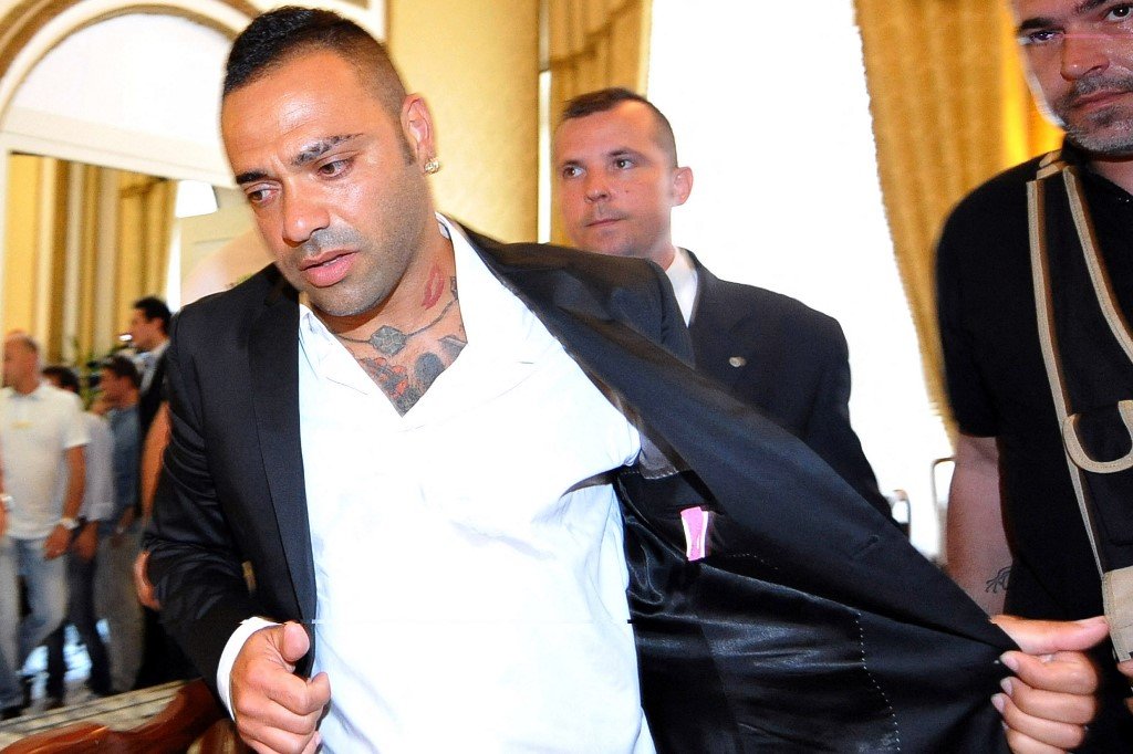 Bio je idol miliona ljudi, a onda je uhapšen zbog veze sa mafijom: Sada je ispričao kako je u zatvoru igrao fudbal