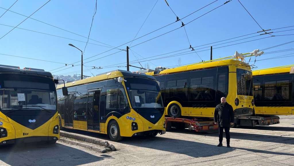 Zbog radova na kružnom toku Grbavica četiri trolejbuske linije voze izmijenjenom trasom