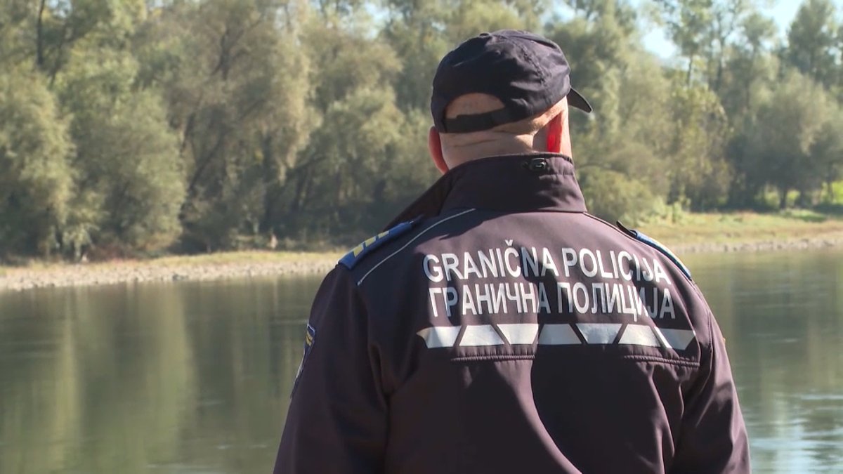 BiH Border Police officers prevent the smuggling of three Myanmar nationals in Bileca area