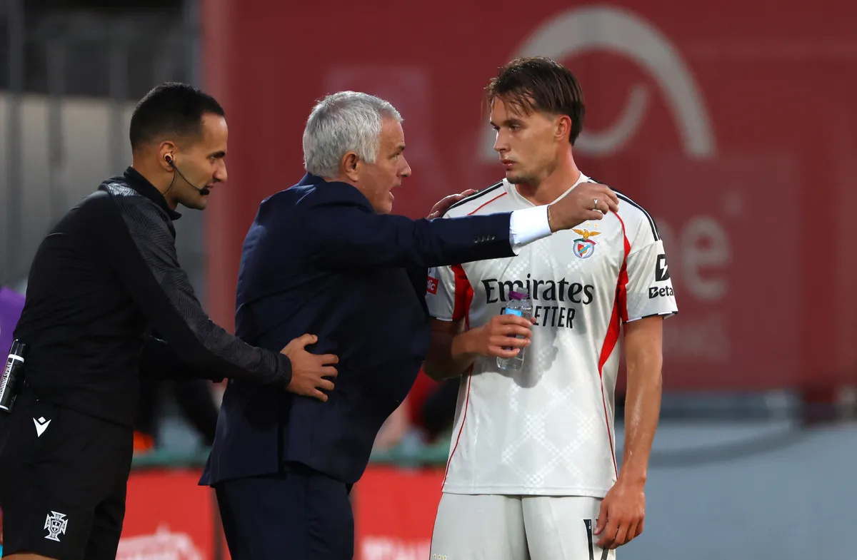 Amar Dedić već drugi meč zaredom nije u rosteru Benfice, evo šta o tome kaže Jose Mourinho