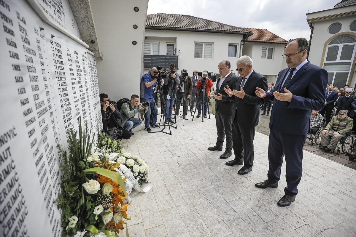 Thirty-third anniversary of Ahmici massacre commemorated with calls for truth and justice