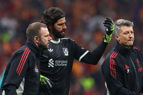 Soccer Football - UEFA Champions League - Galatasaray v Liverpool - Rams Park, Istanbul, Turkey - September 30, 2025 Liverpool's Alisson Becker receives medical attention after sustaining an injury REUTERS/Murad Sezer