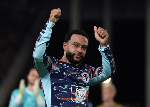 FILE PHOTO: Soccer Football - World Cup - UEFA Qualifiers - Group G - Lithuania v Netherlands - Darius and Girenas Stadium, Kaunas, Lithuania - September 7, 2025 Netherlands' Memphis Depay acknowledges fans after the match REUTERS/Kacper Pempel/File Photo