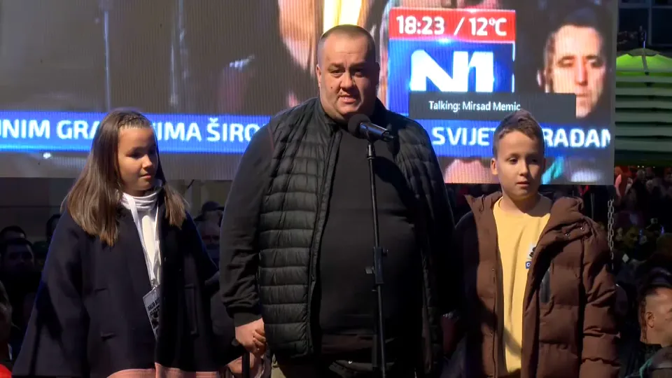 Sin Halida Bešlića povodom šest mjeseci od njegove smrti: Svaki dan očekujem da me nazoveš