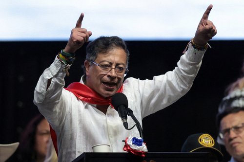 FILE PHOTO: Colombian President Gustavo Petro gestures as he speaks during the "Dignity and Democracy" event in Ibague, Colombia, October 3, 2025. REUTERS/Luisa Gonzalez/File Photo