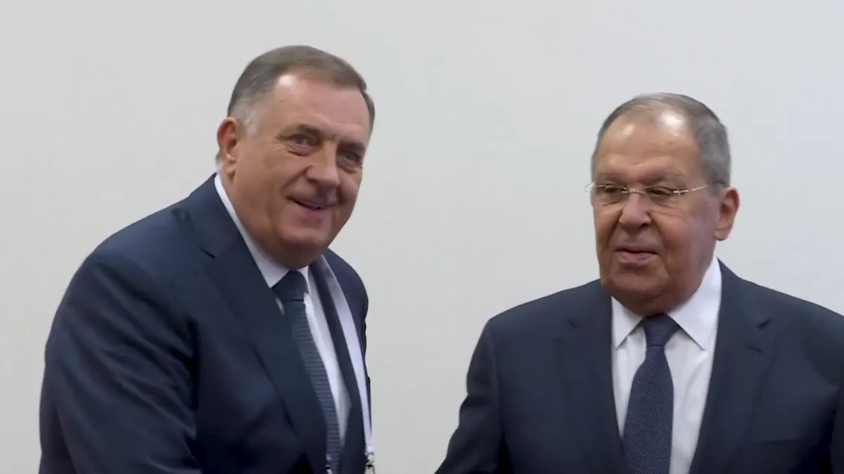 Lavrov refers to Dodik as “leader of Bosnian Serbs” in apparent shift of Russian rhetoric