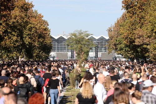 2025-11-01T103650Z_1458374754_RC2MNHAFLP5D_RTRMADP_3_SERBIA-PROTESTS-ANNIVERSARY