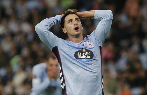 Pablo Duran reacts after a missed chance REUTERS/Miguel Vidal