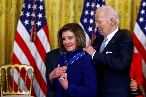 FILE PHOTO: U.S. President Joe Biden presents the Presidential Medal of Freedom to U.S. Representative and former House Speaker Nancy Pelosi (D-CA) during a ceremony at the White House in Washington, U.S., May 3, 2024. REUTERS/Evelyn Hockstein/File Photo