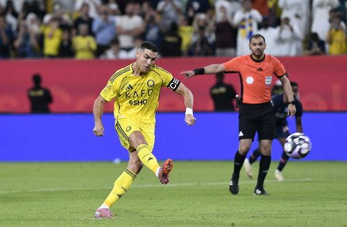 Soccer Football - Saudi Pro League - Al Nassr v Al Fayah - Al Awwal Park, Riyadh, Saudi Arabia - November 1, 2025 Al Nassr's Cristiano Ronaldo scores their second goal from the penalty spot REUTERS/Stringer
