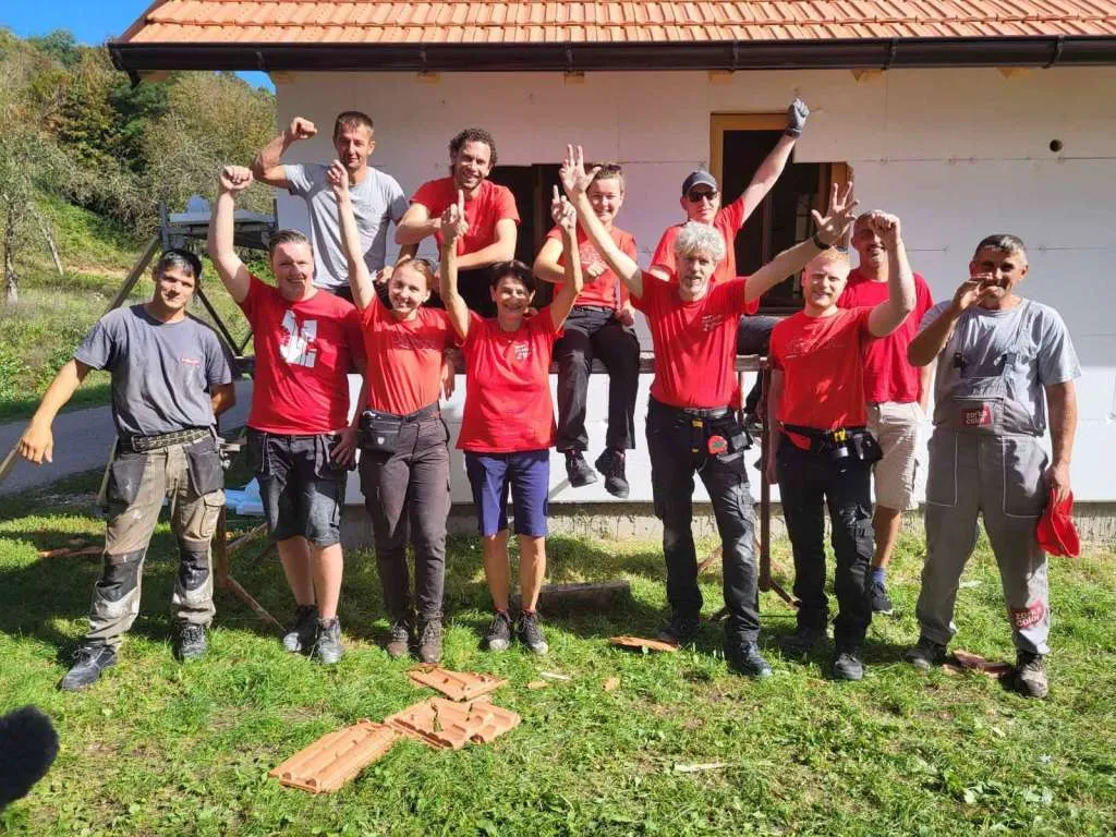 U Srebrenici i Bratuncu izgrađeno 29 novih kuća za mlade i socijalno ugrožene porodice