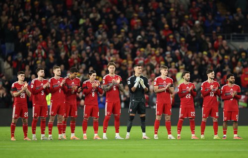 Soccer Football - FIFA World Cup - UEFA Qualifiers - Group J - Wales v North Macedonia - Cardiff City Stadium, Cardiff, Wales, Britain - November 18, 2025 Wales players line up before the match Action Images via Reuters/Andrew Boyers