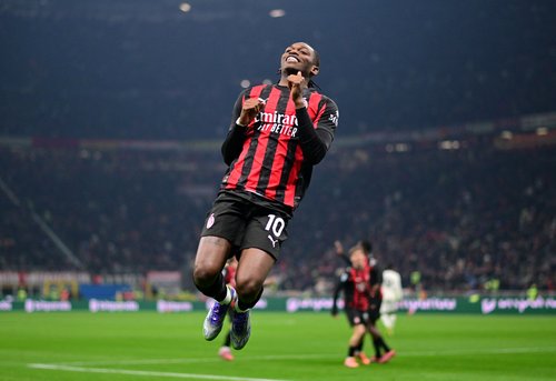 Soccer Football - Serie A - AC Milan v Lazio - San Siro, Milan, Italy - November 29, 2025 AC Milan's Rafael Leao celebrates scoring their first goal REUTERS/Daniele Mascolo