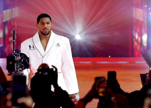 Anthony Joshua v Francis Ngannou