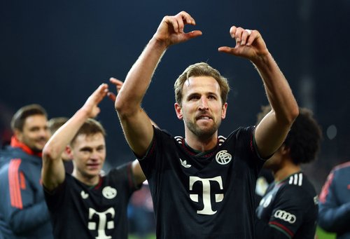 Soccer Football - DFB Cup - Round of 16 - 1. FC Union Berlin v Bayern Munich - Stadion An der Alten Forsterei, Berlin, Germany - December 3, 2025 Bayern Munich's Harry Kane celebrates after the match REUTERS/Lisi Niesner DFB REGULATIONS PROHIBIT ANY USE O