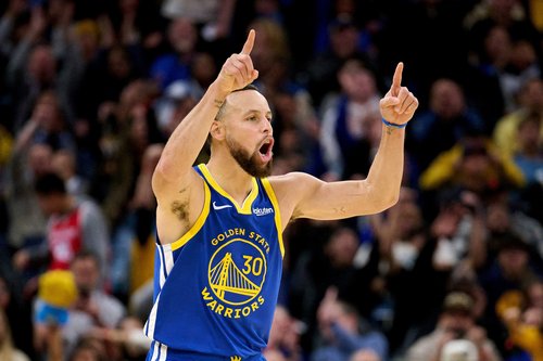 Dec 12, 2025; San Francisco, California, USA; Golden State Warriors guard Stephen Curry (30)