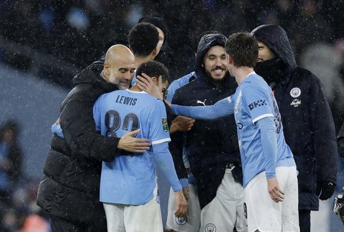 Soccer Football - Carabao Cup - Quarter Final - Manchester City v Brentford