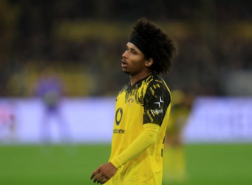 Soccer Football - DFB Cup - Round of 16 - Borussia Dortmund v Bayer Leverkusen - Signal Iduna Park, Dortmund, Germany - December 2, 2025 Borussia Dortmund's Karim Adeyemi looks dejected after the match REUTERS/Leon Kuegeler DFB REGULATIONS PROHIBIT ANY US