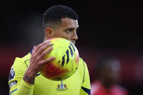 Soccer Football - Premier League - Nottingham Forest v Tottenham Hotspur - The City Ground, Nottingham, Britain - December 14, 2025 Tottenham Hotspur's Pedro Porro with the ball REUTERS/Chris Radburn EDITORIAL USE ONLY. NO USE WITH UNAUTHORIZED AUDIO, VID
