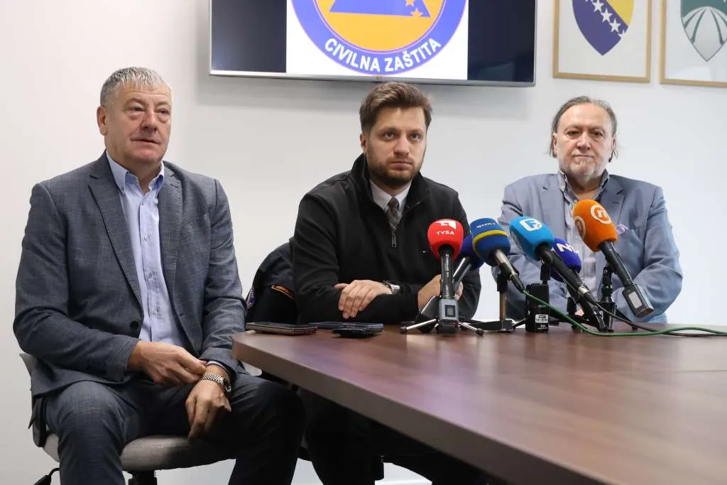 Potpisan sporazum o sanaciji klizišta na lokalitetu Curine njive, KS izdvaja 600.000 KM