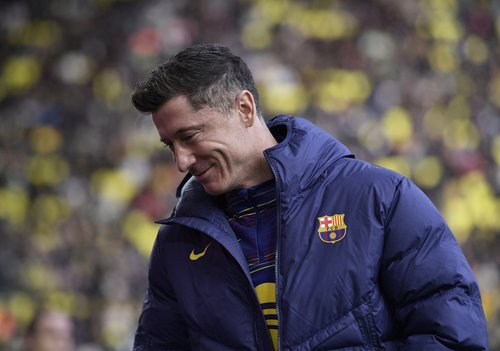 Soccer Football - LaLiga - Villarreal v FC Barcelona - Estadio de la Ceramica, Villarreal, Spain - December 21, 2025 FC Barcelona's Robert Lewandowski before the match REUTERS/Pablo Morano