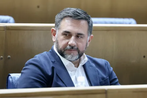 Edin Ramić U toku je sjednica Predstavničkog doma PSBiH: Na dnevnom redu tri ...