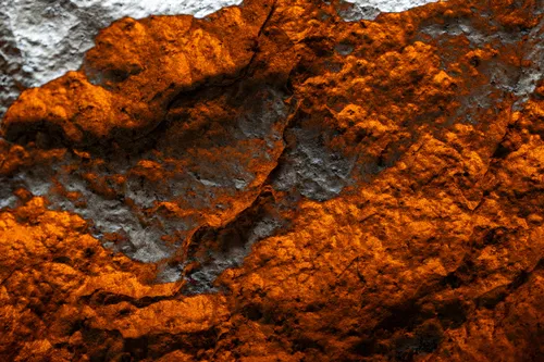 2025-07-08T152923Z_903814323_RC2EIFA7URD3_RTRMADP_3_AUCTION-MARS-METEORITE-NEW-YORK