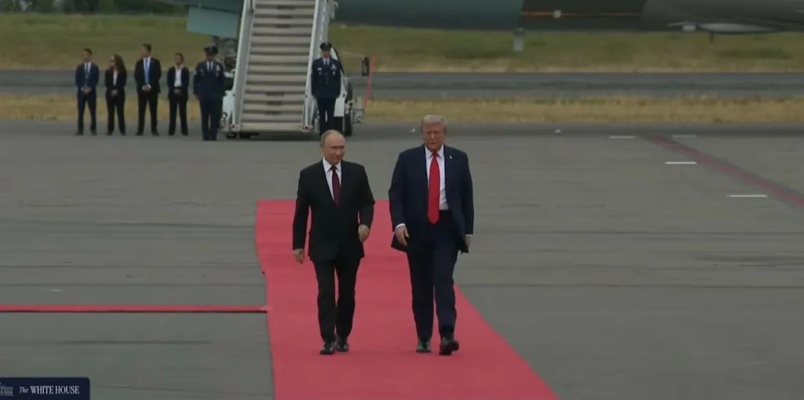 Trump ponudio Putinu pomoć u pronalasku rješenja za rat u Ukrajini, razgovarao i sa Zelenskim