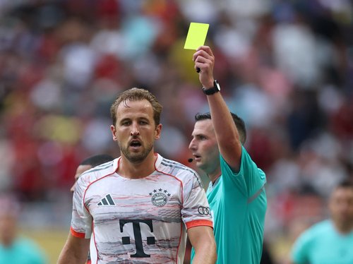 2025-06-29T215812Z_367569059_UP1EL6T1P0ZOA_RTRMADP_3_SOCCER-CLUB-FLA-FCB