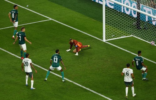 2025-07-05T025222Z_1886957288_UP1EL7507Z738_RTRMADP_3_SOCCER-CLUB-PAL-CHE