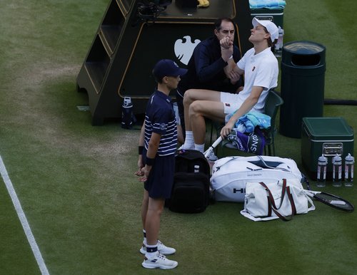 2025-07-07T190100Z_739013654_UP1EL771GTM7M_RTRMADP_3_TENNIS-WIMBLEDON