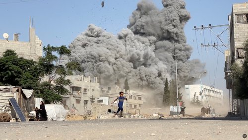 2025-07-18T184319Z_601000499_RC25PFAC7MYU_RTRMADP_3_ISRAEL-PALESTINIANS-AL-BUREIJ-EXPLOSION-MOMENT