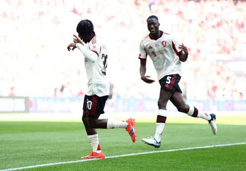 2025-08-10T142637Z_991210832_UP1EL8A144B7T_RTRMADP_3_SOCCER-ENGLAND-CRY-LIV