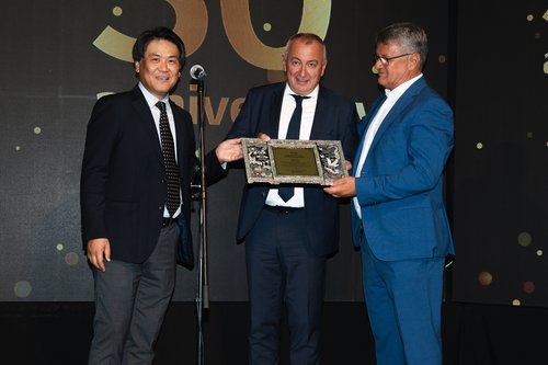 DongHyun Kimom, Damir Kalmar, Svjetlan Stanić