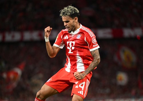 Soccer Football - Bundesliga - Bayern Munich v RB Leipzig - Allianz Arena, Munich, Germany - August 22, 2025 Bayern Munich's Luis Diaz