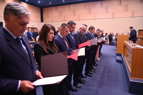 NSRS danas izglasala novu vladu čija je leganost upitna