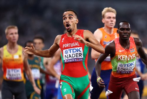 World Athletics Championships Tokyo 2025 - Men's 1500m Final - Japan National Stadium, Tokyo, Japan - September 17, 2025 Portugal's Isaac Nader crosses the finish line to win the Men's 1500m Final REUTERS/Sarah Meyssonnier TPX IMAGES OF THE DAY