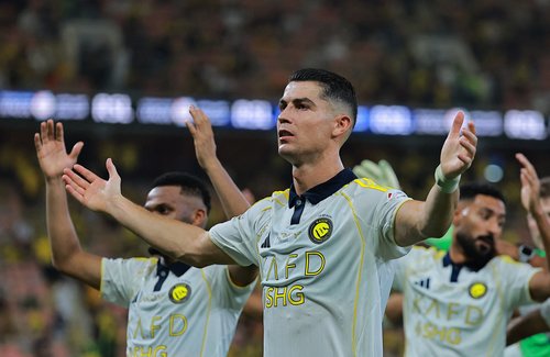 Soccer Football - Saudi Pro League - Al Ittihad v Al Nassr - King Abdullah Sport City Stadium, Jeddah, Saudi Arabia - September 26, 2025 Al Nassr's Cristiano Ronaldo applauds fans after the match REUTERS/Stringer