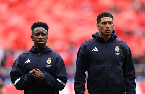 Soccer Football - LaLiga - Atletico Madrid v Real Madrid - Riyadh Air Metropolitano, Madrid, Spain - September 27, 2025 Real Madrid's Jude Bellingham and Aurelien Tchouameni before the match REUTERS/Violeta Santos Moura