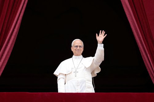 2025-05-11T102933Z_261454376_RC2MFEACY6SK_RTRMADP_3_POPE-LEO