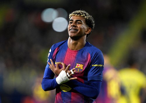 Soccer Football - LaLiga - Villarreal v FC Barcelona - Estadio de la Ceramica, Villarreal, Spain - December 21, 2025 FC Barcelona's Lamine Yamal celebrates scoring their second goal REUTERS/Pablo Morano TPX IMAGES OF THE DAY