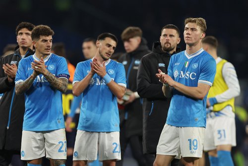 2026-01-14T193339Z_1333226068_UP1EM1E1IC2O3_RTRMADP_3_SOCCER-ITALY-NAP-PAR