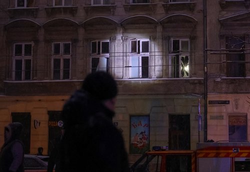 A police officer guards the site of a Russian drone strike, amid Russia's attack on Ukraine, in Lviv, Ukraine January 15, 2026. REUTERS/Roman Baluk