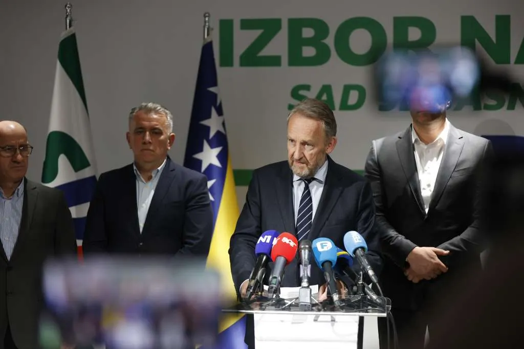 Izetbegović: U Banjoj Luci će se desiti neke opasne stvari