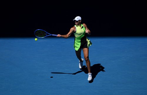 2026-01-26T022226Z_665923918_UP1EM1Q06LCCD_RTRMADP_3_TENNIS-AUSOPEN