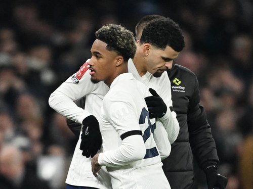 Soccer Football - FA Cup - Third Round - Tottenham Hotspur v Aston Villa - Tottenham Hotspur Stadium, London, Britain - January 10, 2026 Tottenham Hotspur's Dominic Solanke comes on as a substitute to replace Wilson Odobert REUTERS/Dylan Martinez