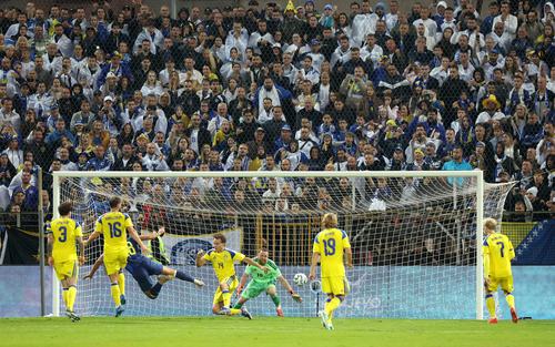 Soccer Football - Nations League - Group B4 - Bosnia and Herzegovina v Sweden - Bilino Polje Stadium, Zenica, Bosnia and Herzegovina - October 2, 2026 Bosnia and Herzegovina's Kerim Alajbegovic scores their first goal past Sweden's Viktor Johansson REUTER