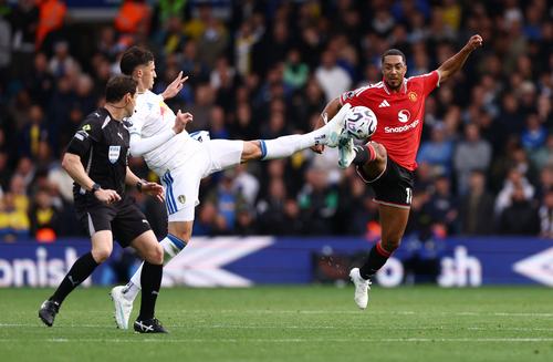 Soccer Football - Premier League - Leeds United v Manchester United -